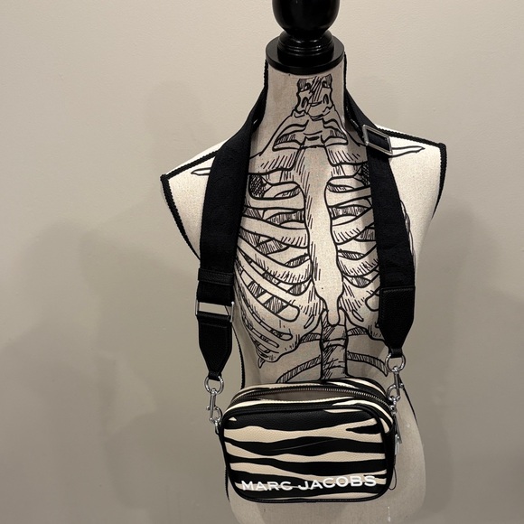 Marc Jacobs Zebra Stripe Camara Bag NWT - Picture 6 of 7